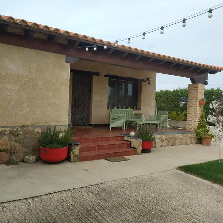 Refugio Con Casitas Infantiles Hébergement de vacances *