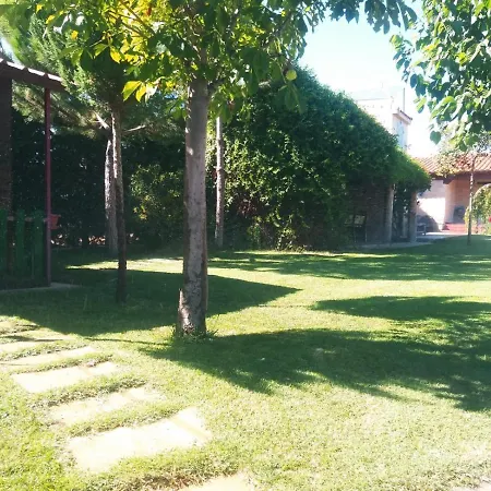 Refugio Con Casitas Infantiles * Zamora